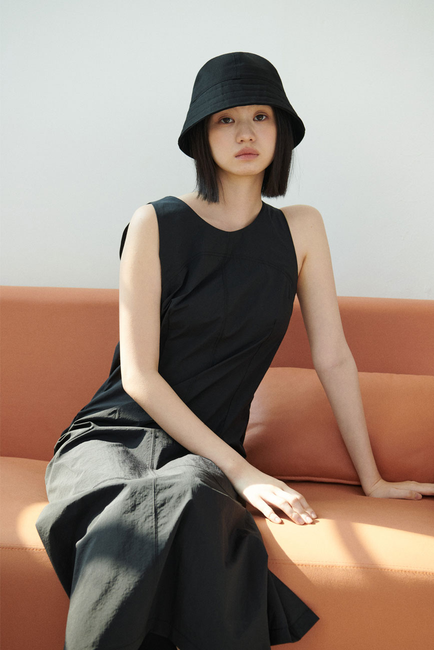 [12차] Nylon Sleeveless Dress (Black)
