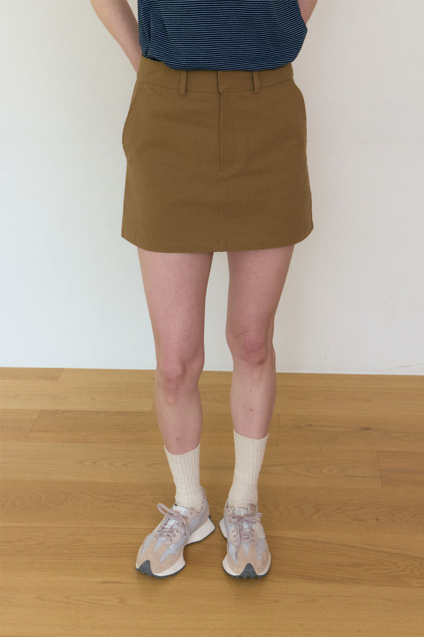 [5/31 예약배송] Minimal Mini Skirt (Camel)